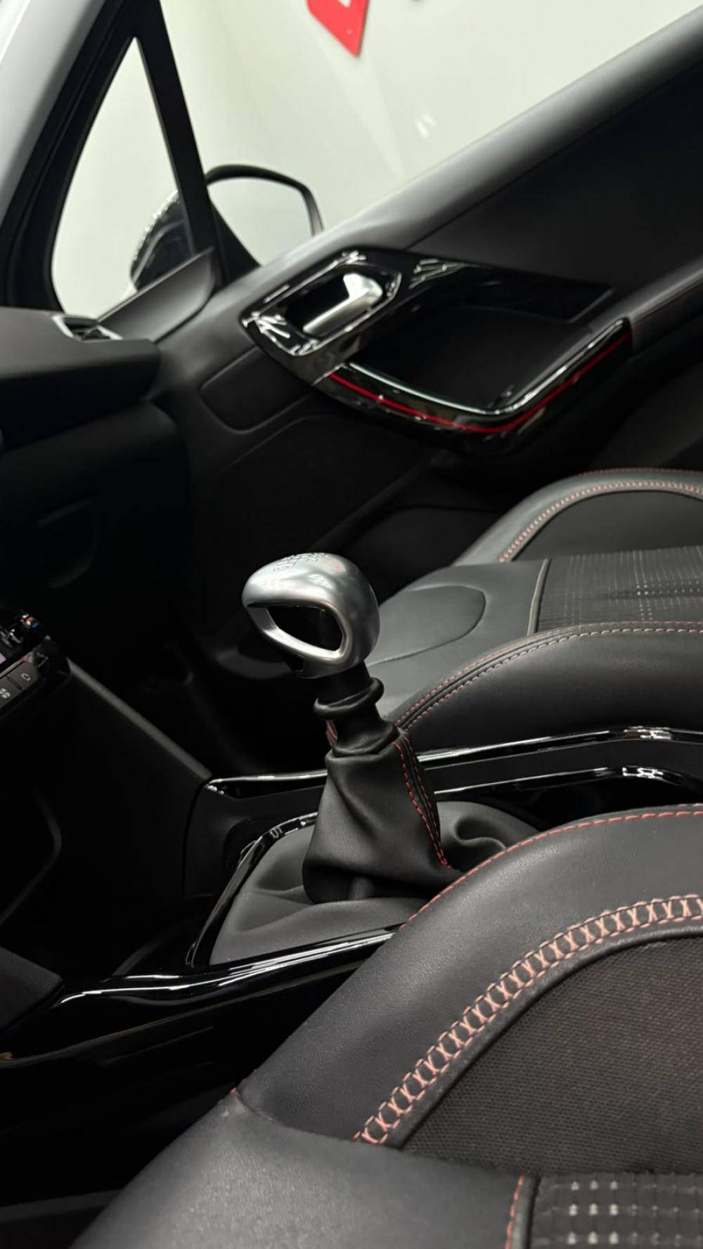 peugeot-2008-2019-gasolina-1199cc