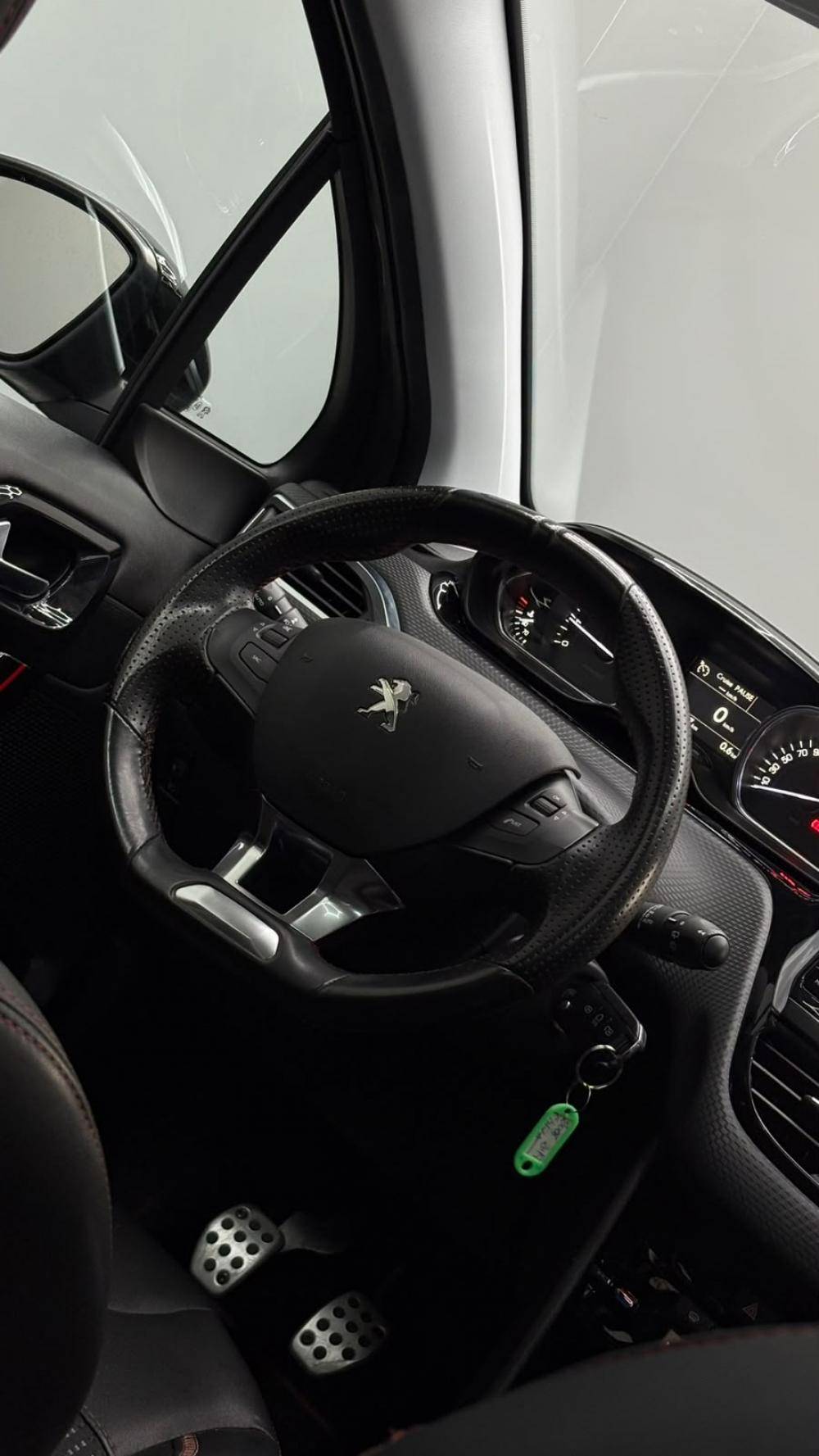 peugeot-2008-2019-gasolina-1199cc
