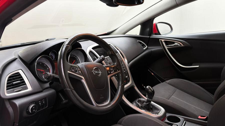 opel-astra-gtc-2014-diesel-1598cc
