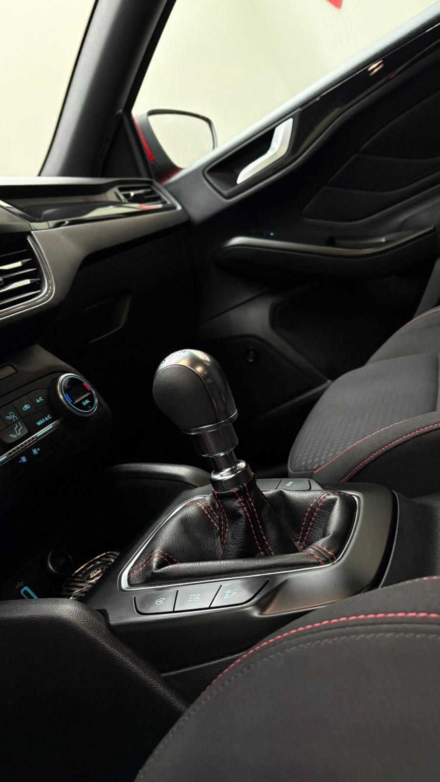 ford-focus-2018-diesel-1499cc