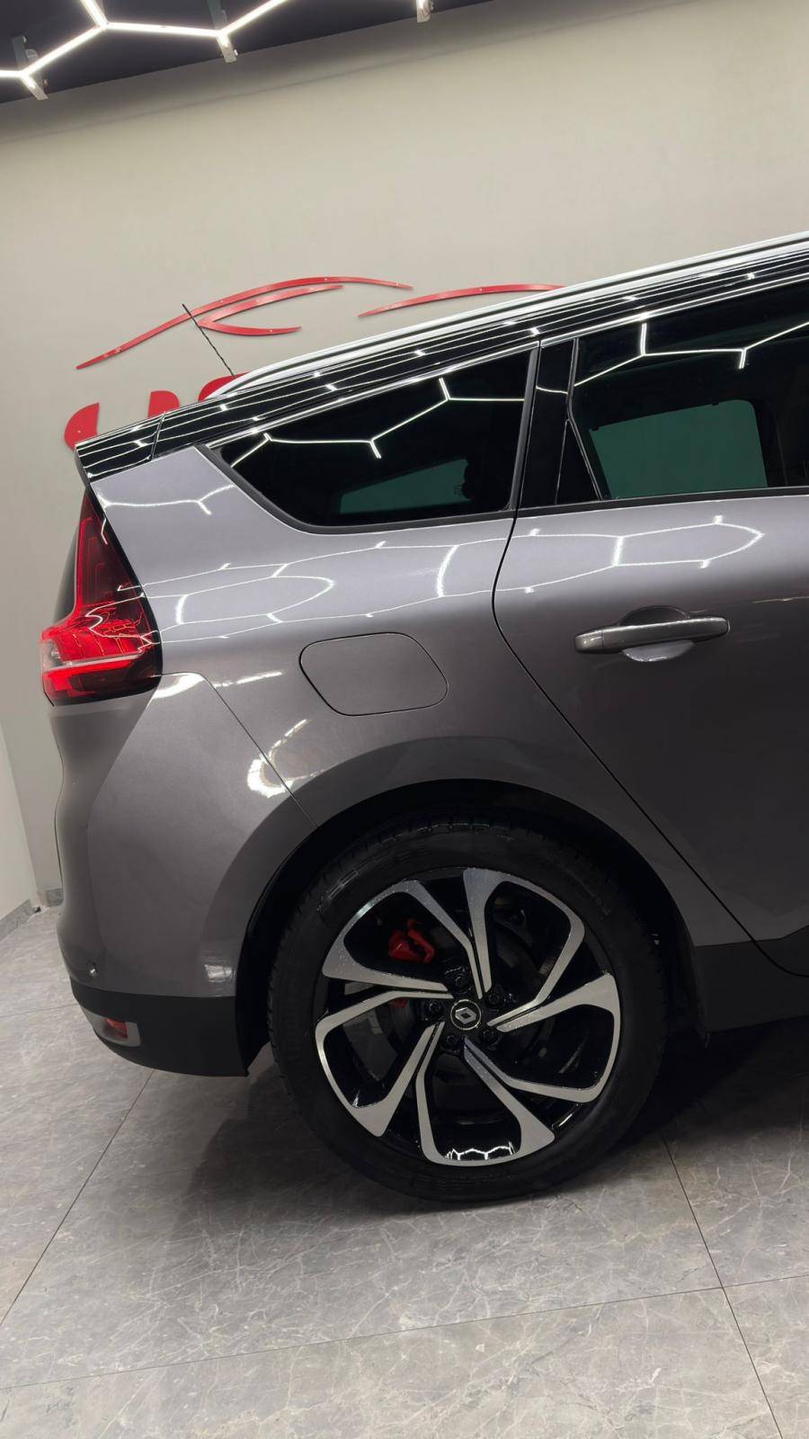 renault-grand-scenic-2016-diesel-1598cc