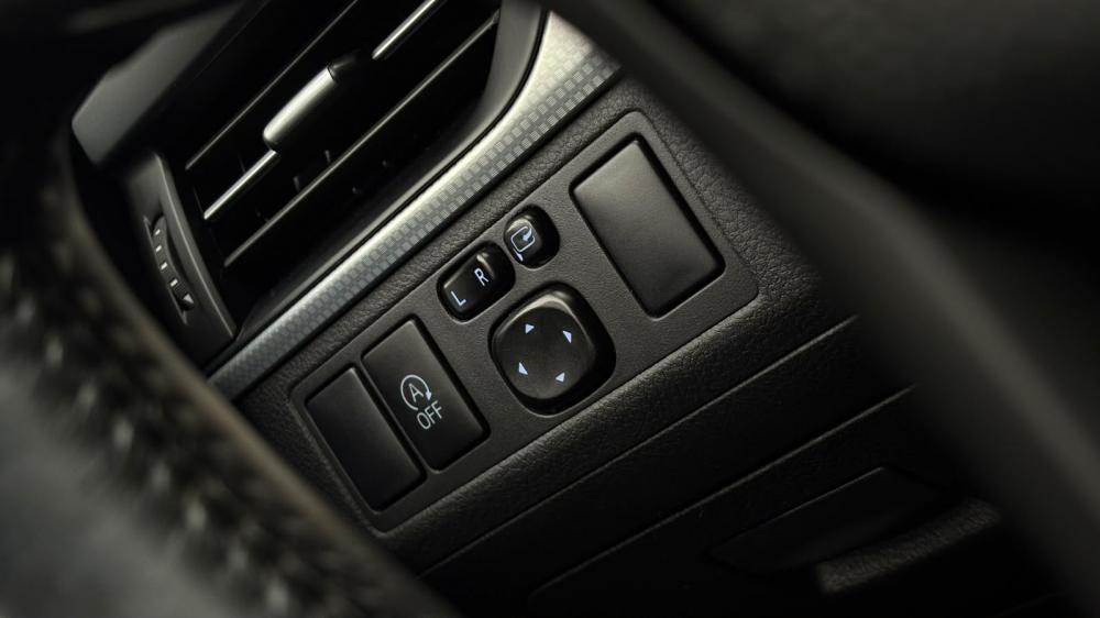 toyota-auris-touring-sports-2017-diesel-1995cc