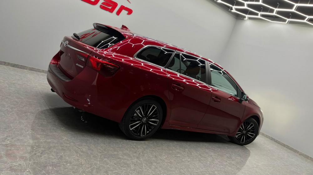 toyota-auris-touring-sports-2017-diesel-1995cc