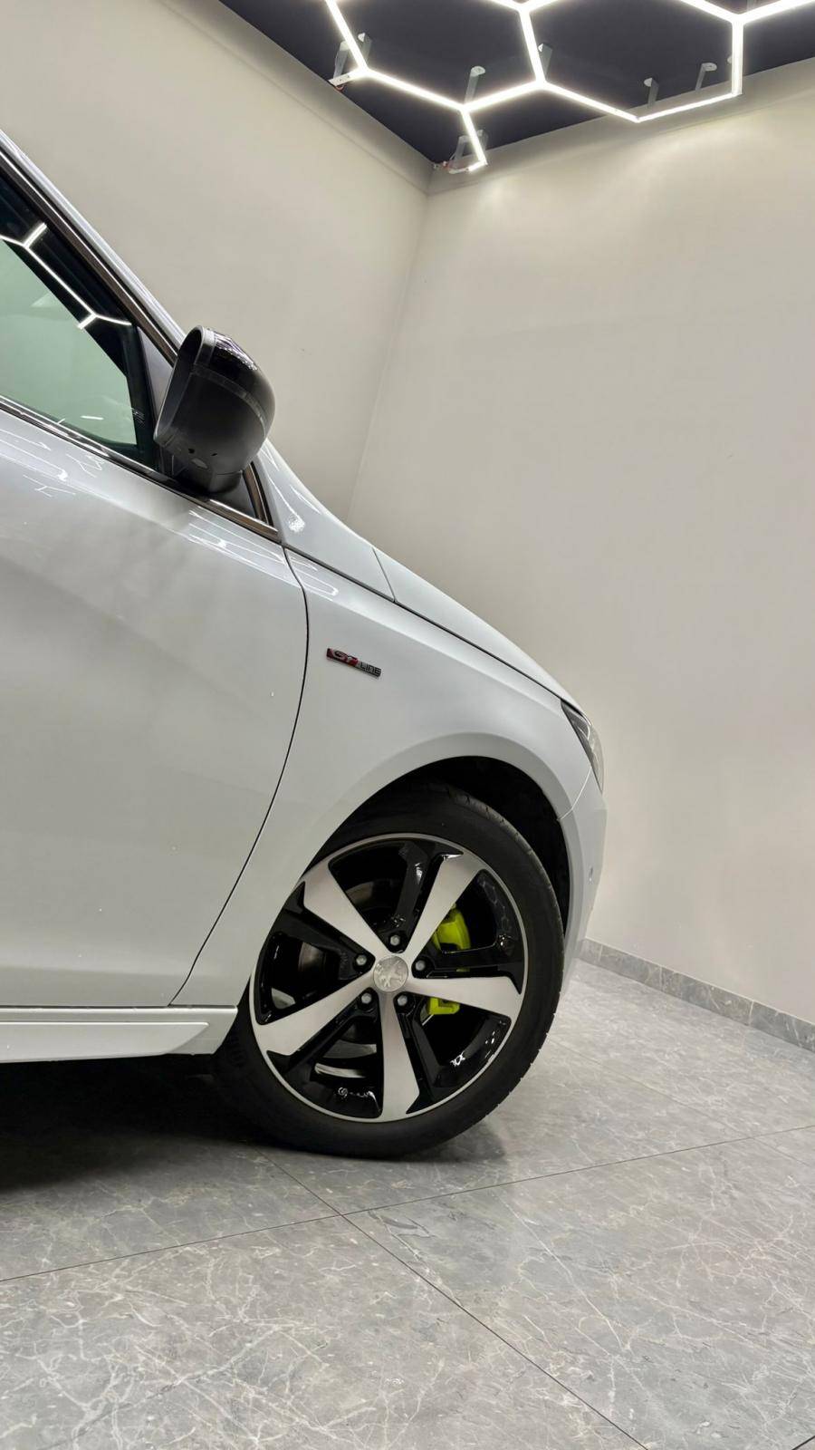 peugeot-308-sw-2016-diesel-1560cc