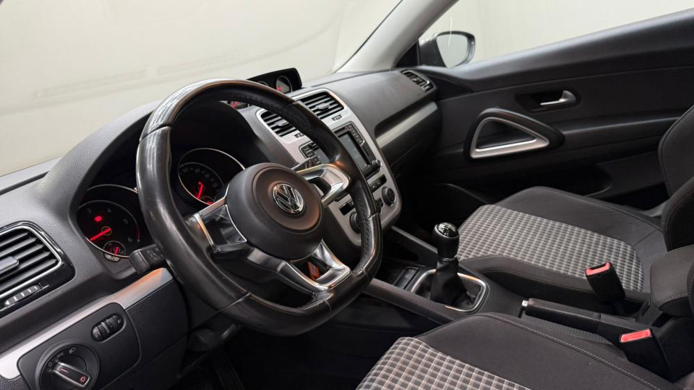 volkswagen-scirocco-2016-diesel-1968cc