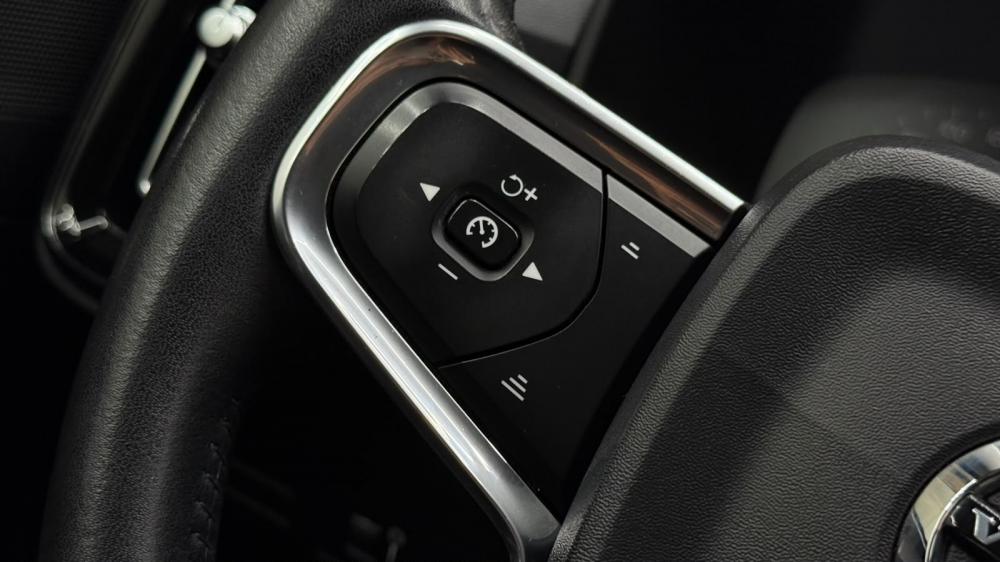 volvo-xc40-2018-diesel-1969cc