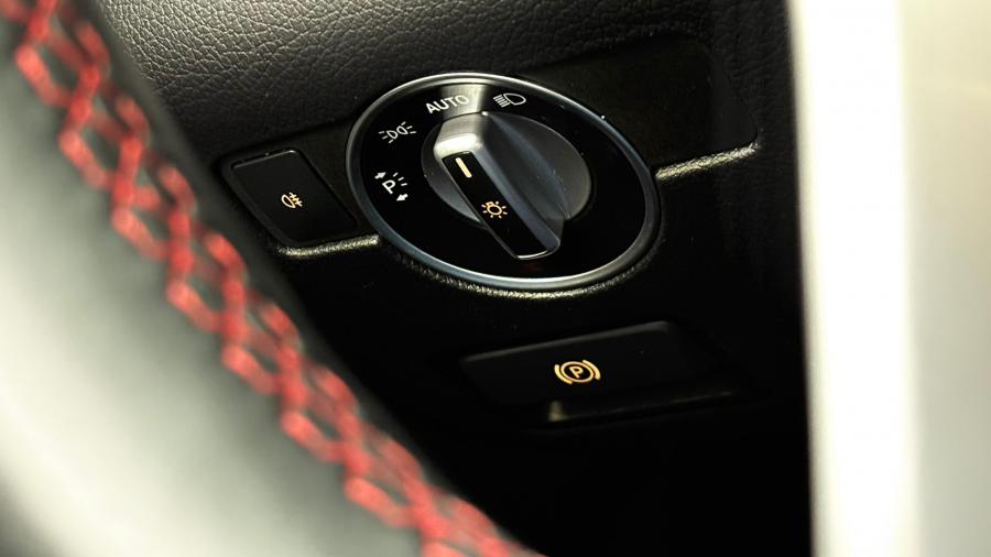 mercedes-benz-slk-2015-diesel-2143cc