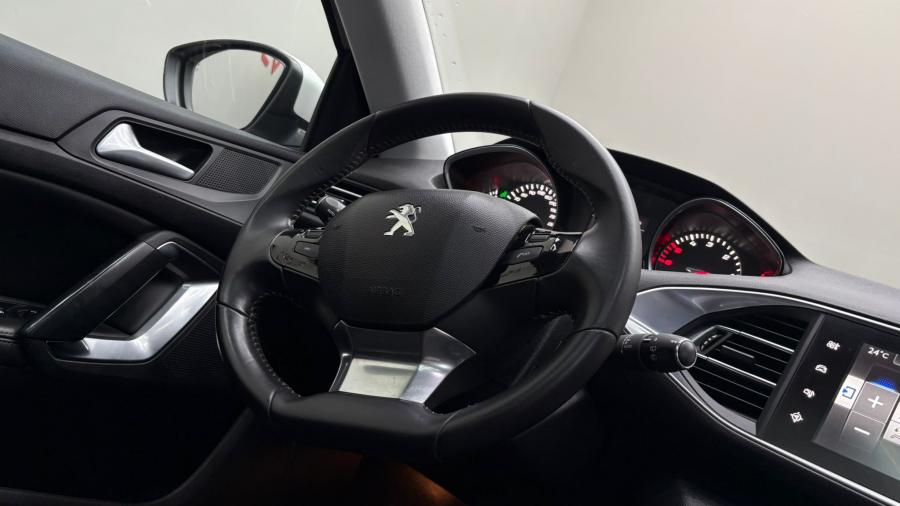 peugeot-308-sw-2015-diesel-1560cc