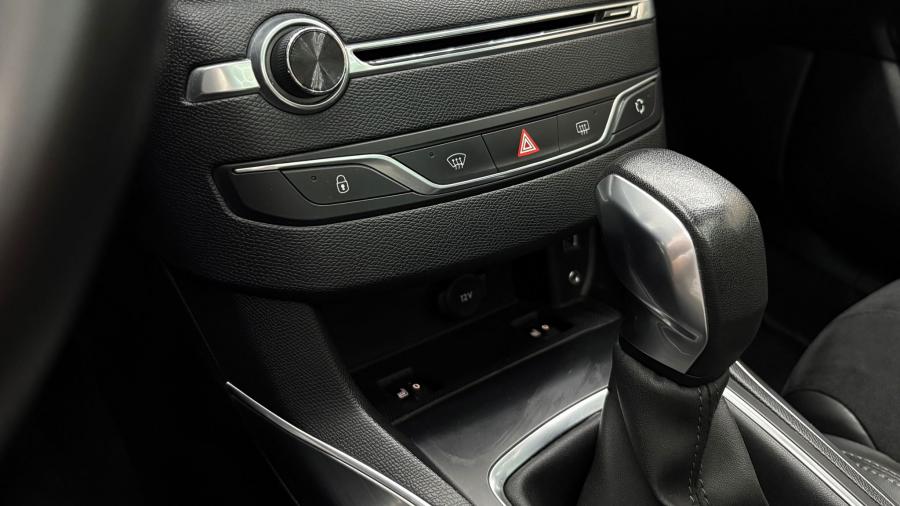 peugeot-308-sw-2015-diesel-1560cc