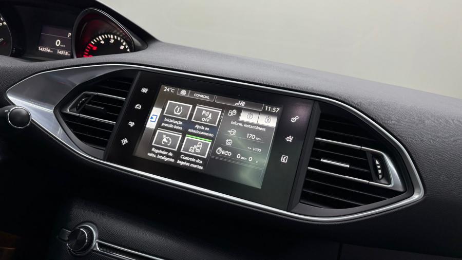 peugeot-308-sw-2015-diesel-1560cc