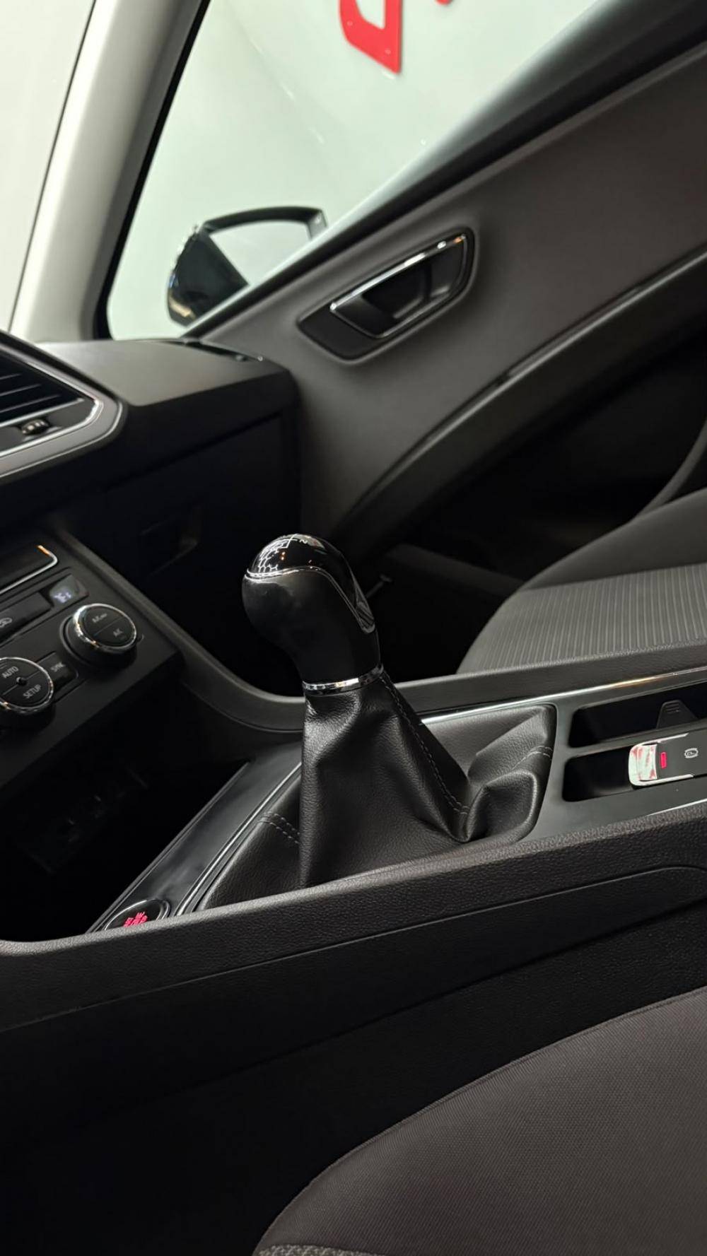 seat-leon-st-2018-diesel-1598cc
