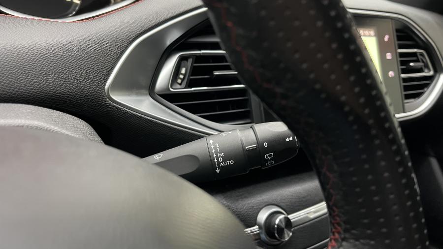 peugeot-308-sw-2018-diesel-1560cc