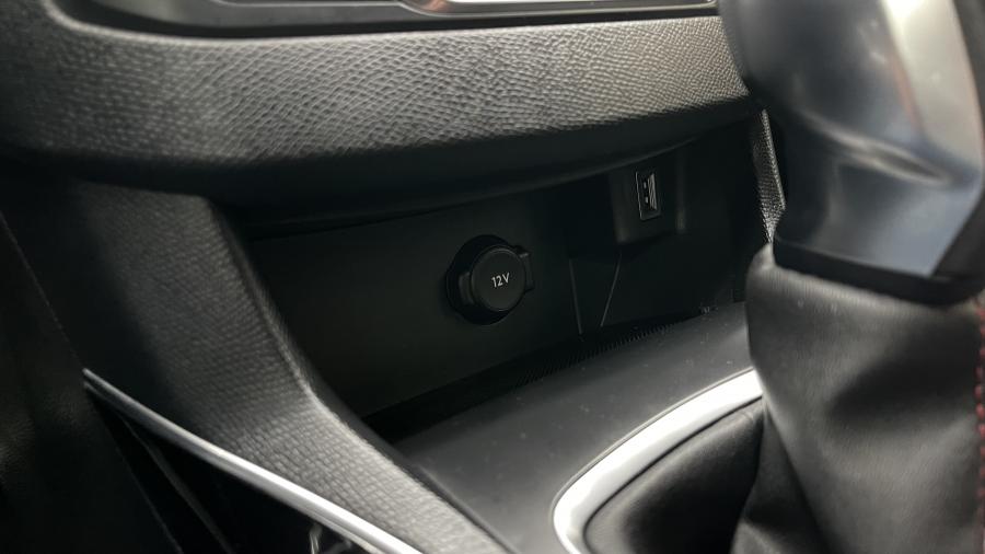peugeot-308-sw-2018-diesel-1560cc