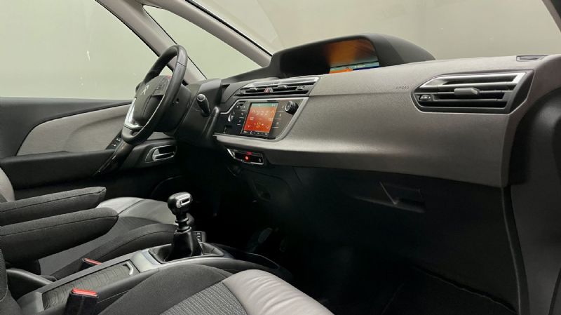 citroen-spacetourer-2020-diesel-1499cc