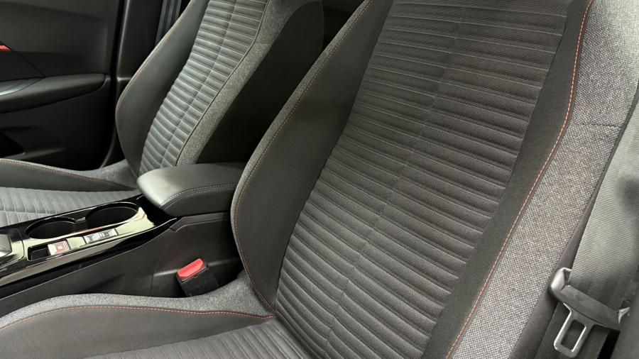 peugeot-2008-2022-gasolina-1199cc