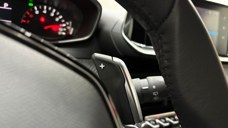 peugeot-2008-2022-gasolina-1199cc