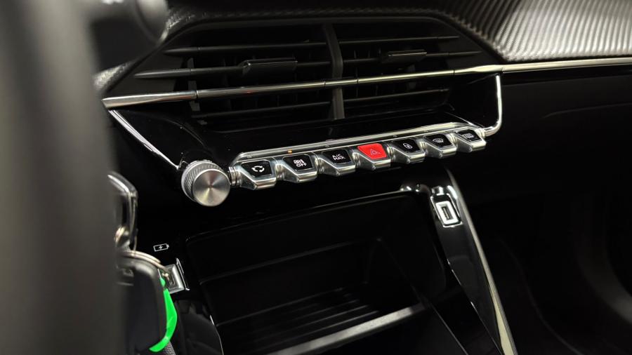 peugeot-2008-2022-gasolina-1199cc