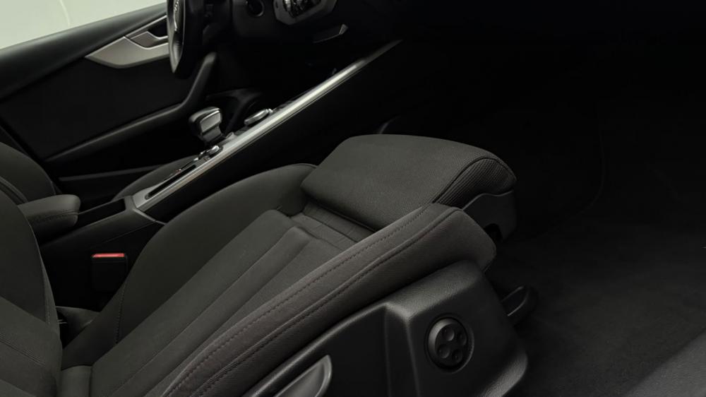 audi-a4-avant-2018-diesel-1968cc