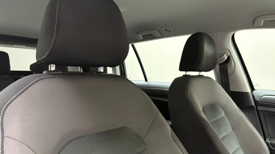 volkswagen-golf-variant-2017-diesel-1598cc