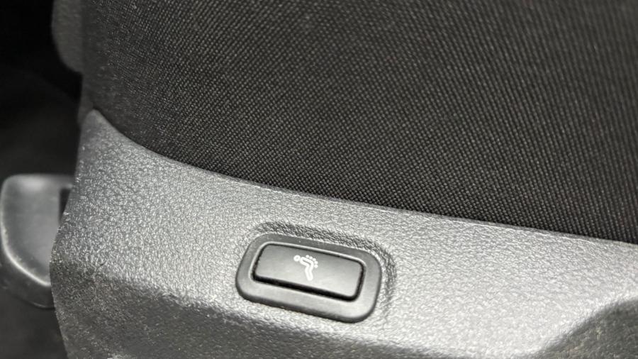 volkswagen-golf-variant-2017-diesel-1598cc
