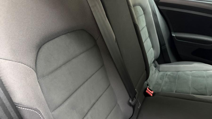 volkswagen-golf-variant-2017-diesel-1598cc