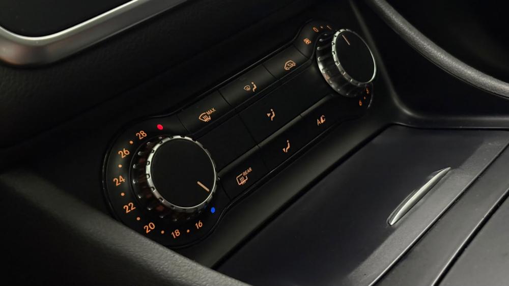 mercedes-benz-gla-2016-diesel-1461cc