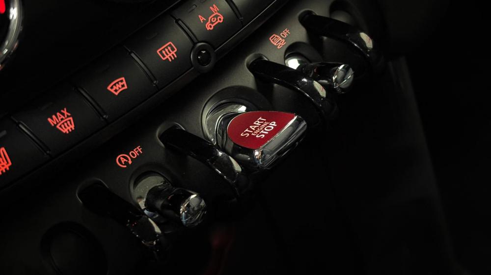 mini-cooper-2016-diesel-1498cc