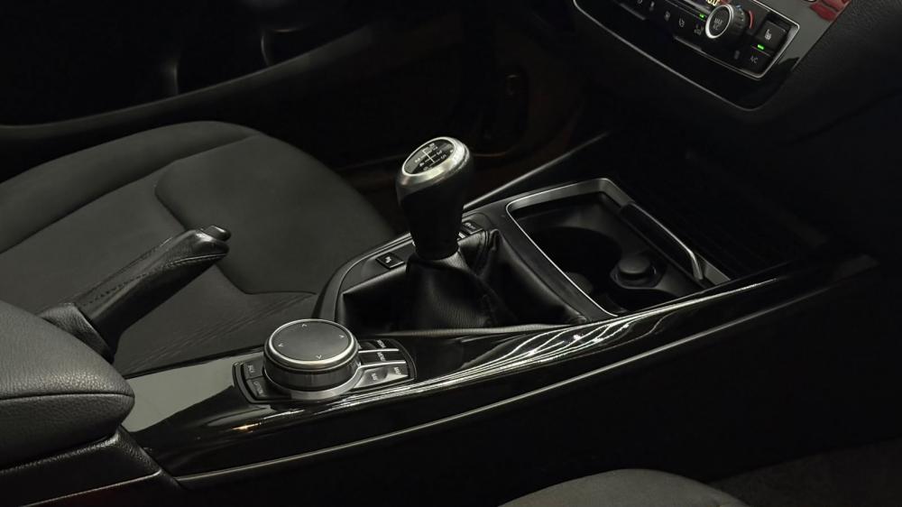 bmw-serie-1-2018-diesel-1496cc