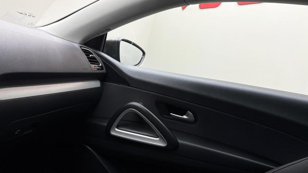 volkswagen-scirocco-2016-diesel-1968cc