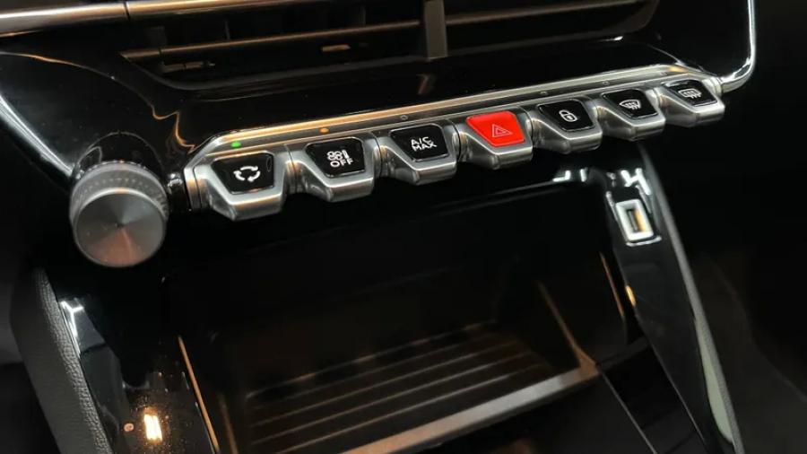 peugeot-208-2023-gasolina-1199cc