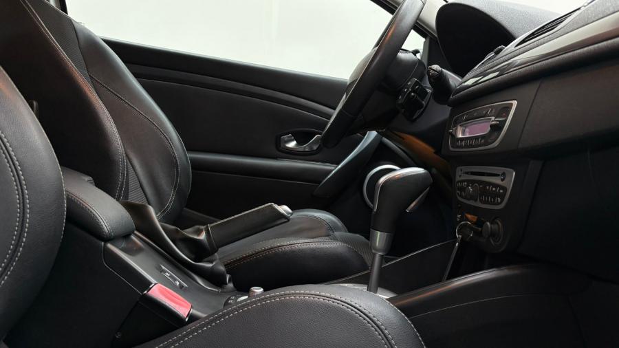 renault-megane-coupe-2011-diesel-1461cc