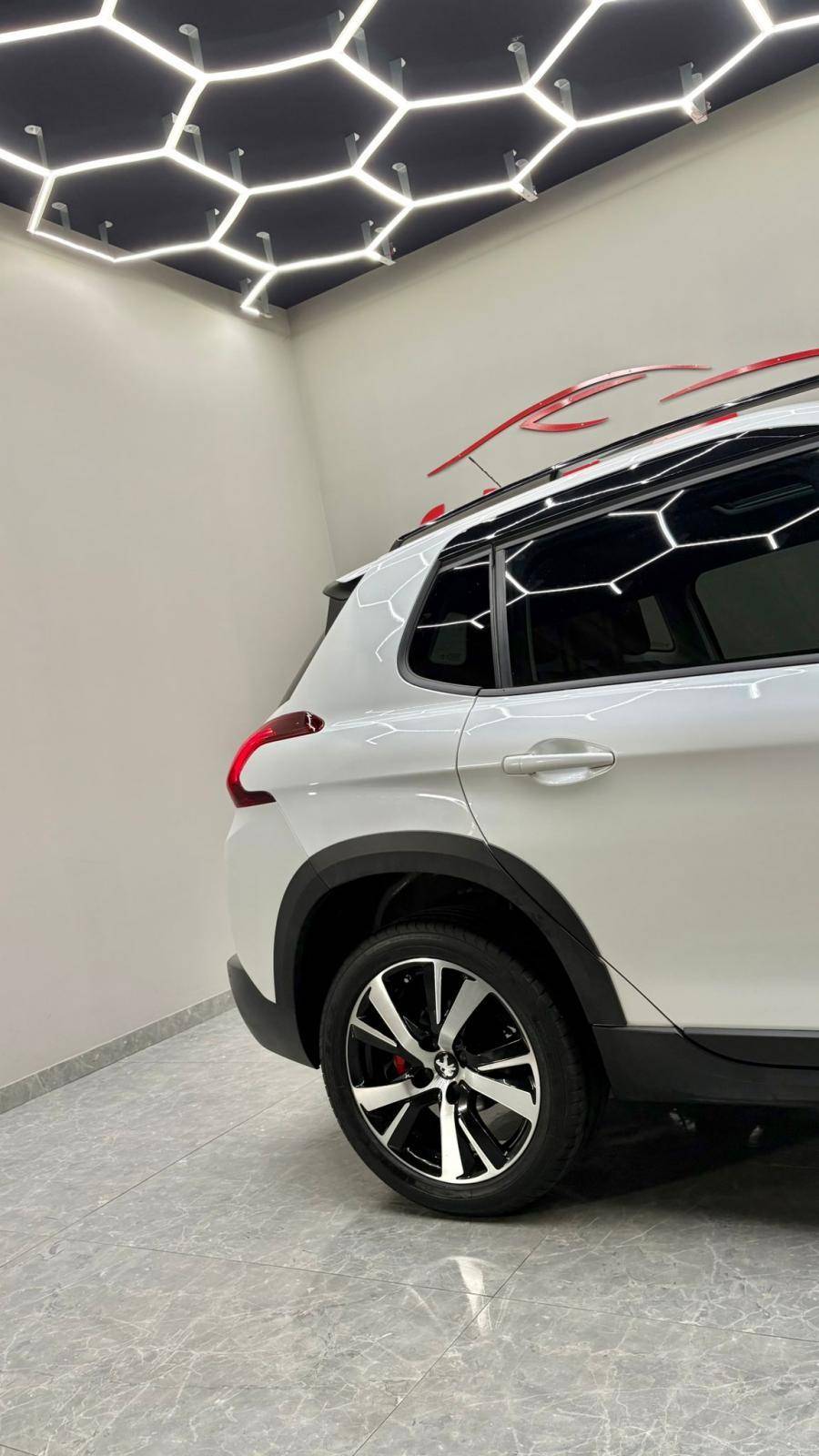 peugeot-2008-2019-gasolina-1199cc
