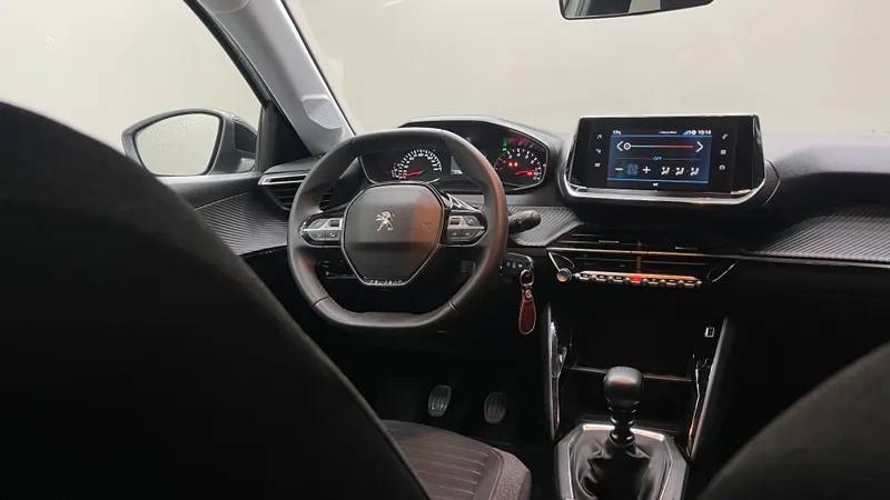 peugeot-208-2023-gasolina-1199cc