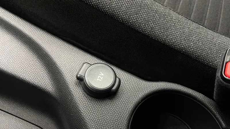 peugeot-208-2023-gasolina-1199cc