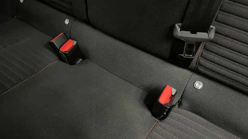 peugeot-208-2023-gasolina-1199cc
