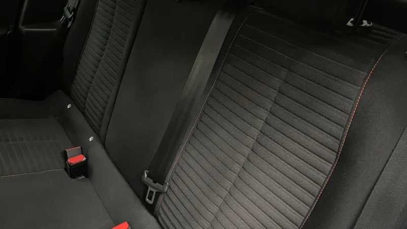 peugeot-208-2023-gasolina-1199cc