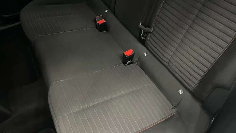 peugeot-208-2023-gasolina-1199cc