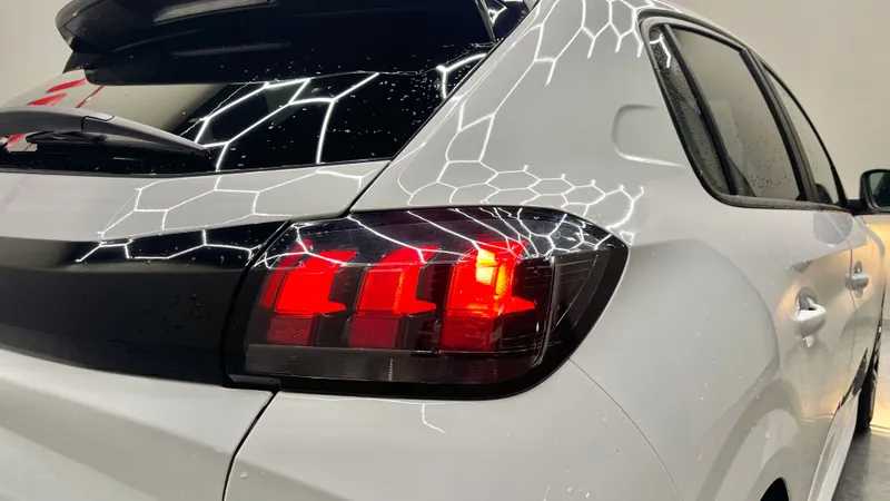 peugeot-208-2023-gasolina-1199cc
