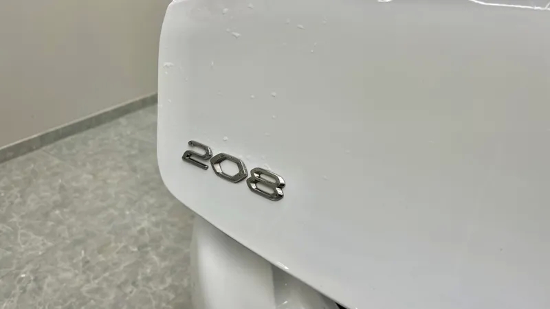 peugeot-208-2023-gasolina-1199cc
