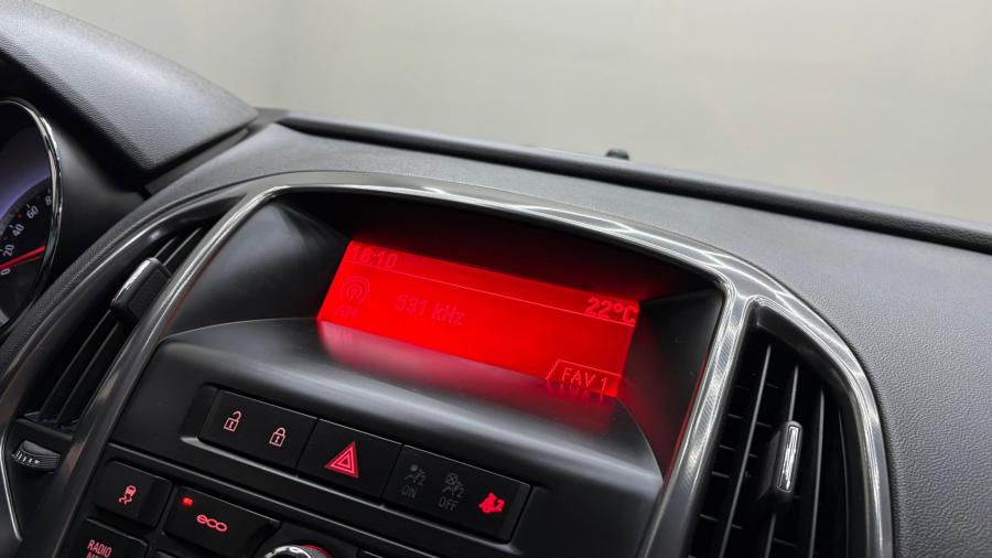 opel-astra-sport-tourer-2012-diesel-1248cc