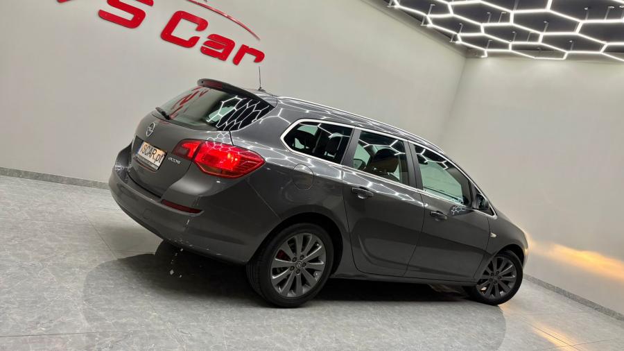 opel-astra-sport-tourer-2012-diesel-1248cc