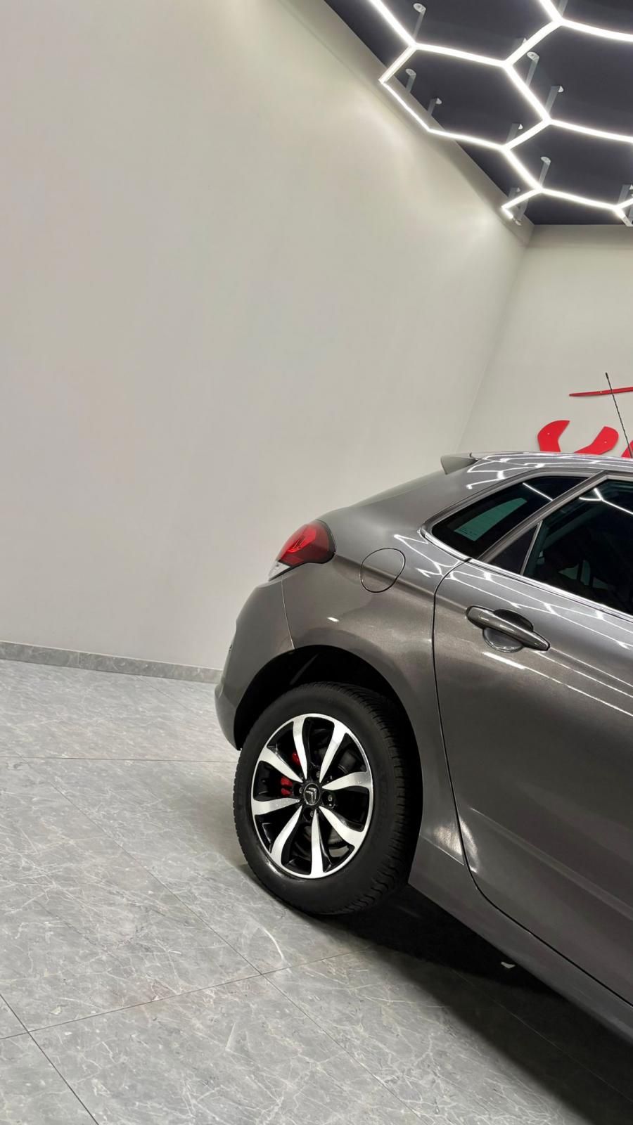 citroen-c4-2018-diesel-1560cc