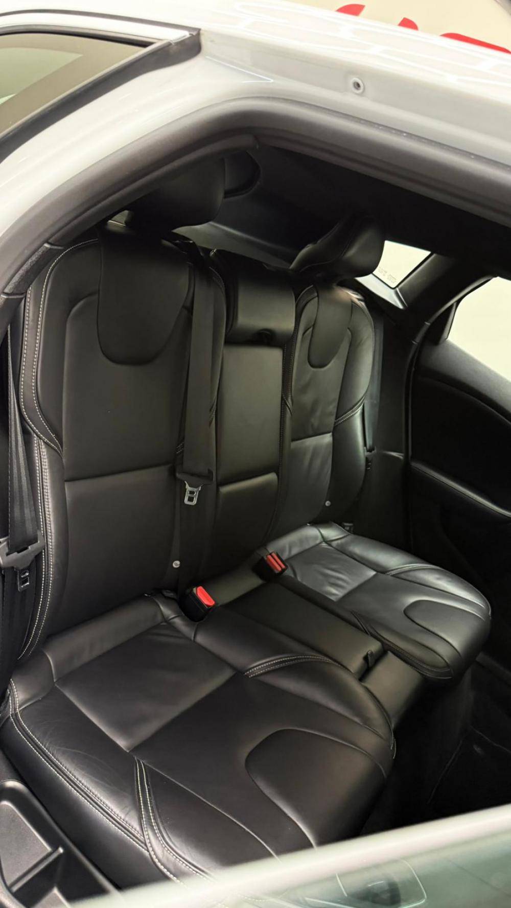 volvo-v40-2017-diesel-1969cc