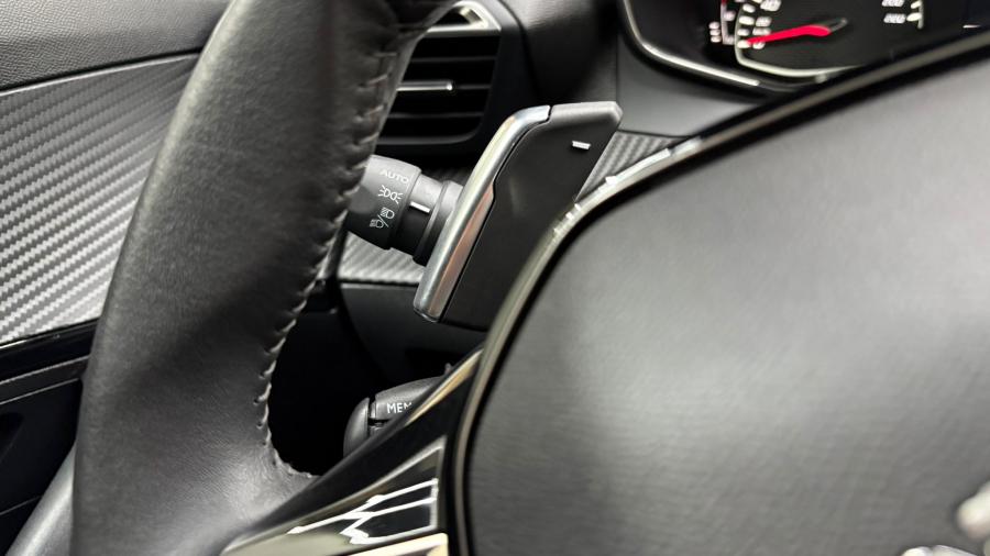 peugeot-2008-2023-diesel-1499cc