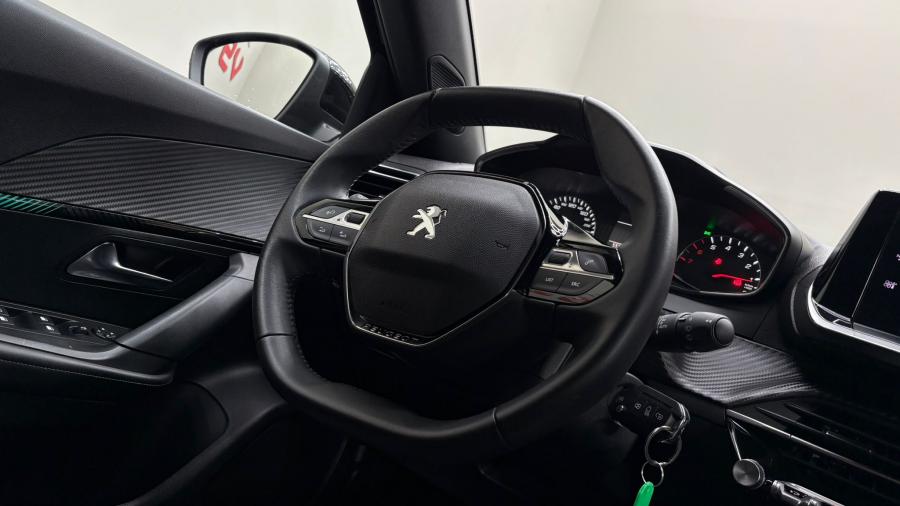 peugeot-2008-2023-diesel-1499cc