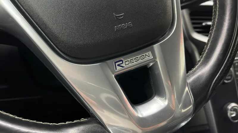 volvo-v40-2017-diesel-1969cc