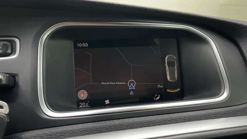 volvo-v40-2017-diesel-1969cc