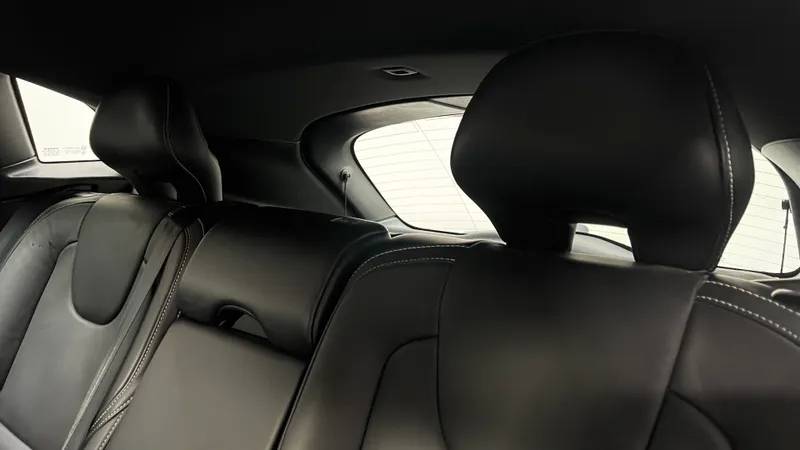 volvo-v40-2017-diesel-1969cc