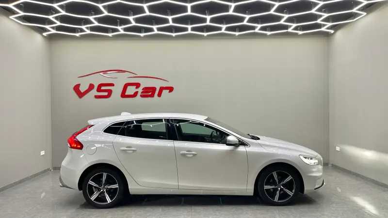 volvo-v40-2017-diesel-1969cc