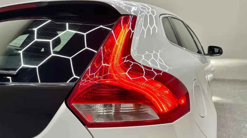 volvo-v40-2017-diesel-1969cc